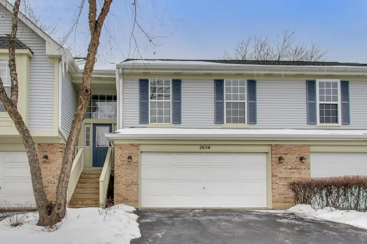 2654 S Embers Lane S #A, Arlington Heights, IL 60005 - Image #1