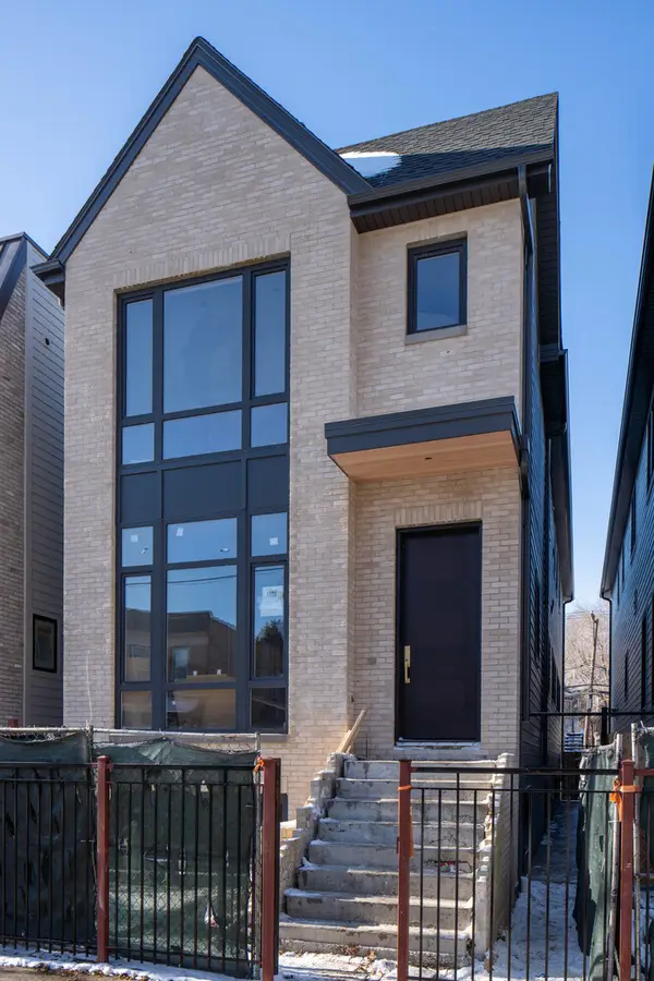 Address Withheld By Seller, Chicago, IL 60614