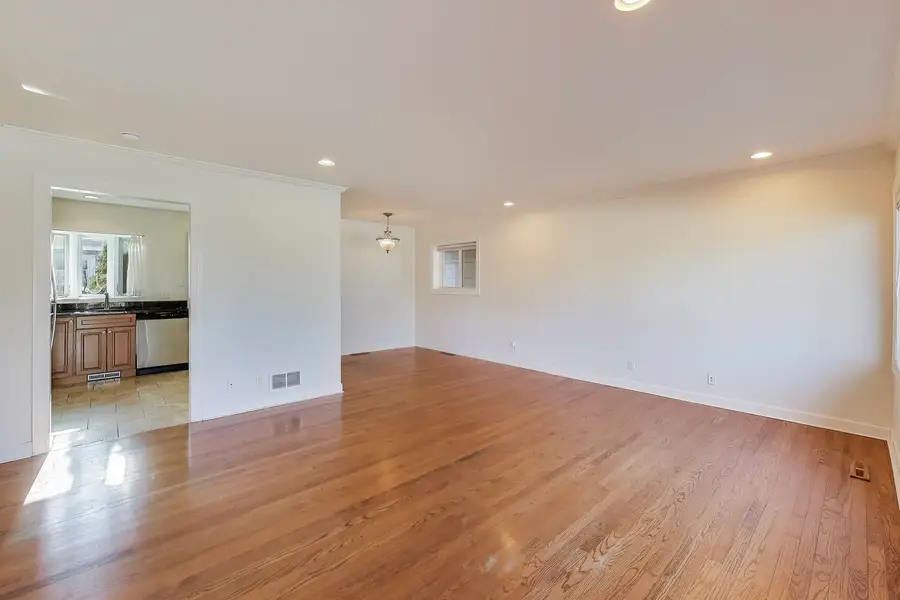 1000 Dell Road, Northbrook, IL 60062 - Image #3