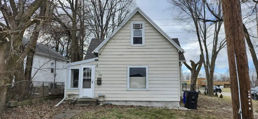 1328 N Mason Street, Bloomington, IL 61701 - Image #2