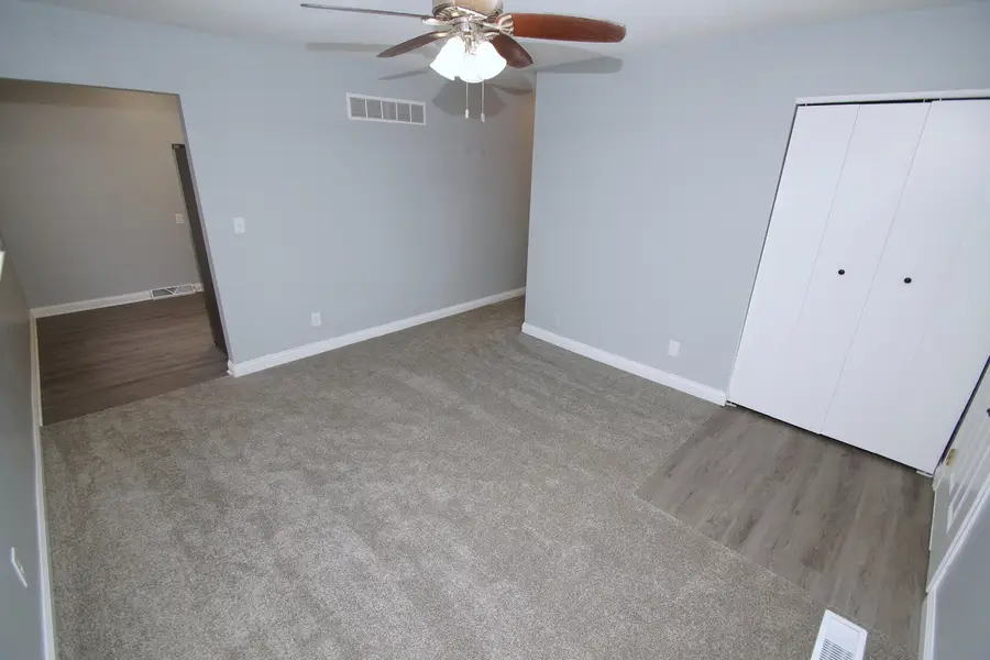 2419 W 58th Street, Davenport, IA 52806 - #3