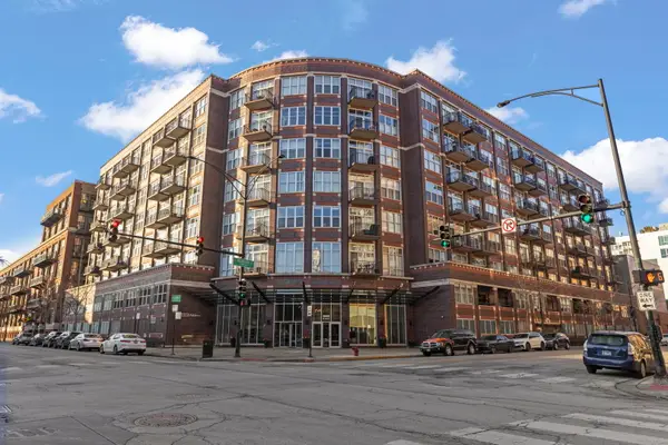 1000 W Adams Street #302, Chicago, IL 60607