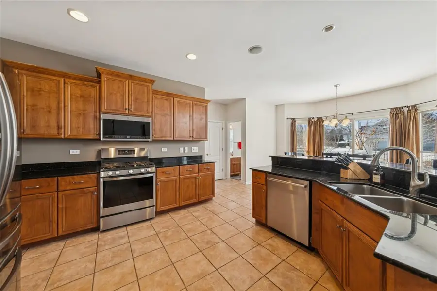 630 Thornwood Way, South Elgin, IL 60177 - Image #3