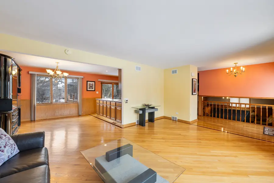 10033 S 87th Avenue, Palos Hills, IL 60465 - Image #3