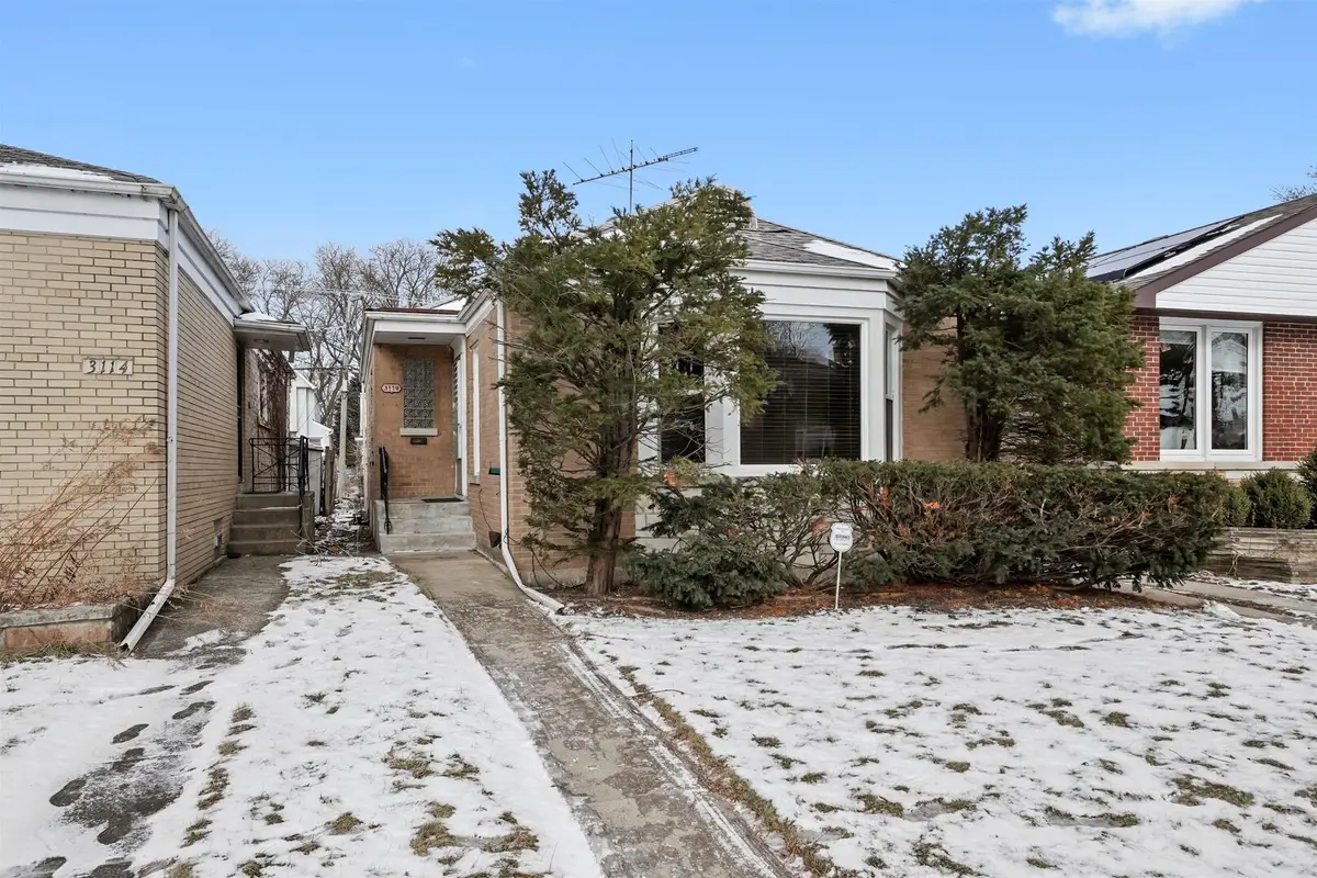 3110 W Jarvis Avenue, Chicago, IL 60645 - Image #1