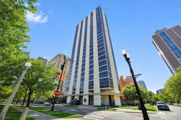 1555 N Dearborn Parkway #20D, Chicago, IL 60610