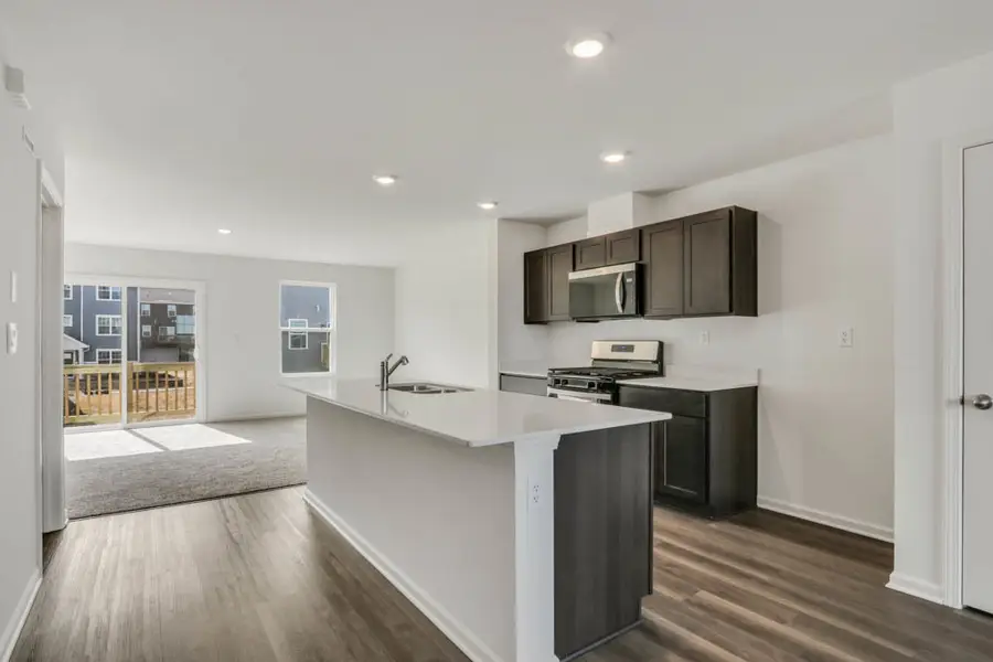 422 Lakeshore Court, Saint Charles, IL 60174 - Image #2