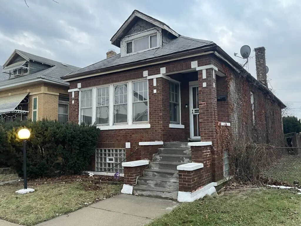 8824 S Throop Street, Chicago, IL 60620 - Image #1