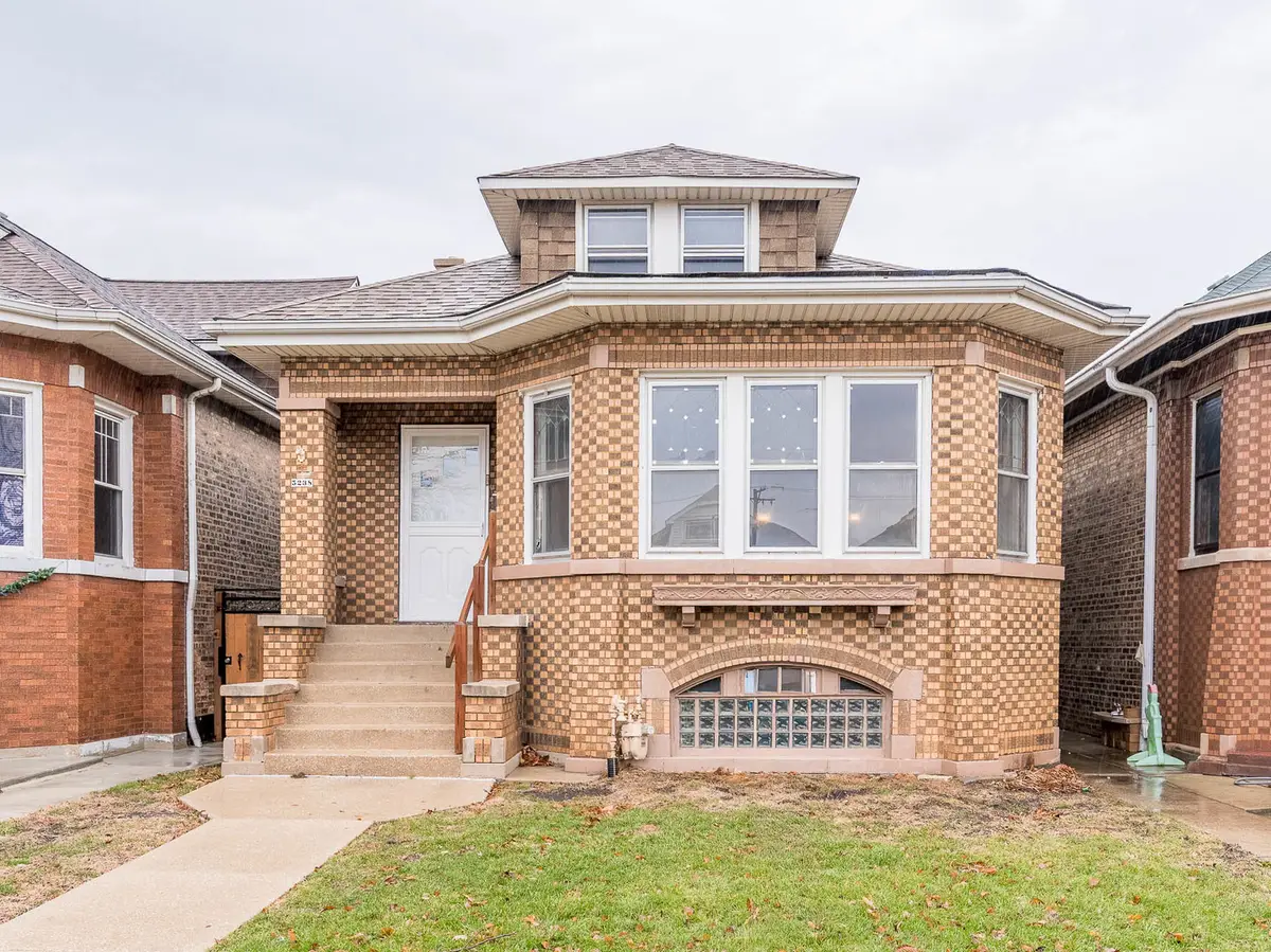 5238 W Wolfram Street, Chicago, IL 60641 - Image #1