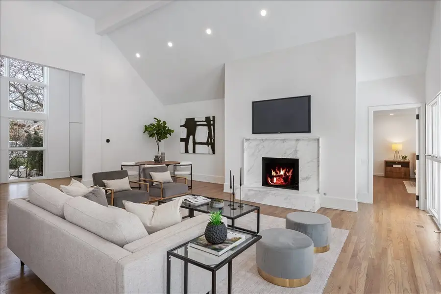 689 Crofton Avenue S, Highland Park, IL 60035 - #3