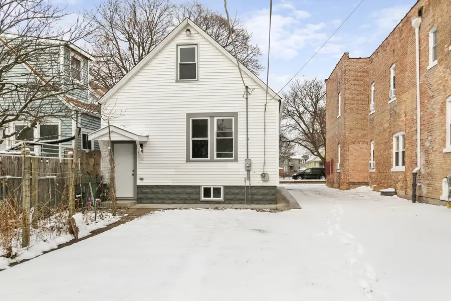 1009 8th Street, Waukegan, IL 60085 - Image #3