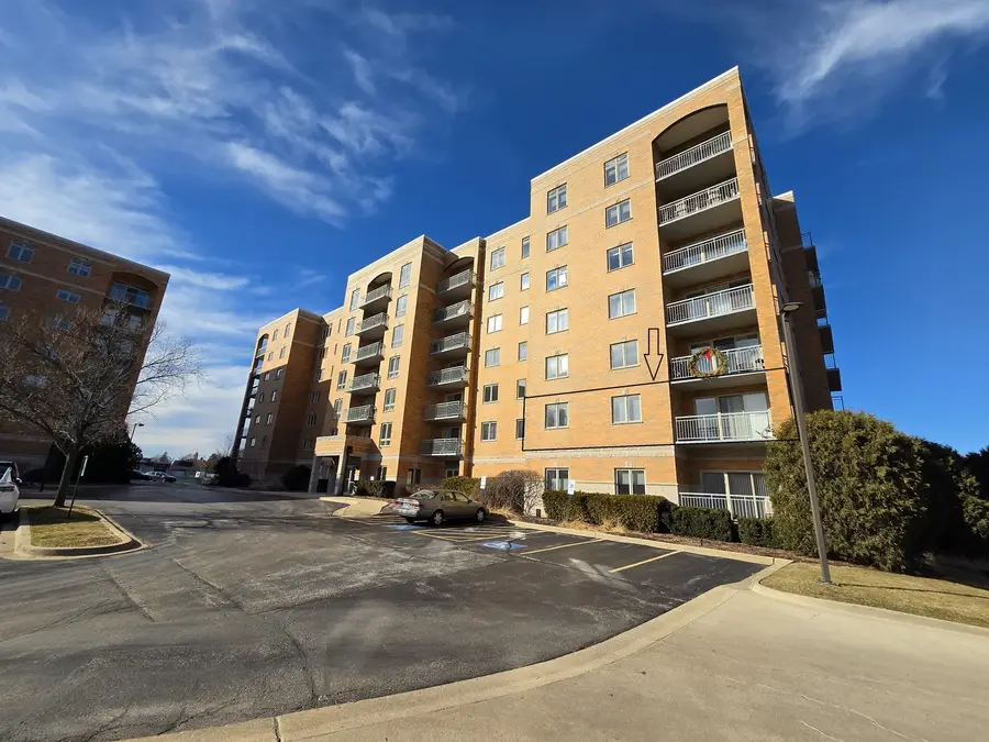 6815 N Milwaukee Avenue #210, Niles, IL 60714 - Image #3