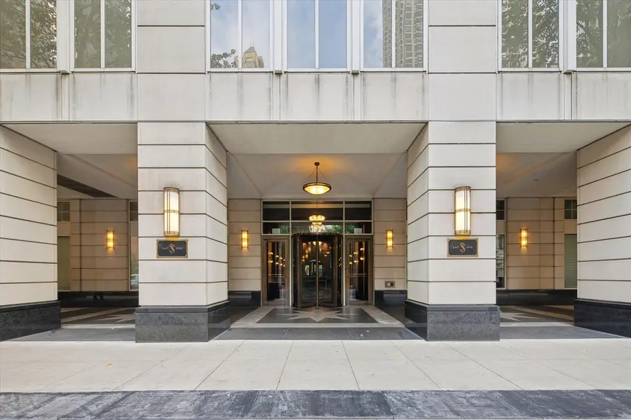 55 E Erie Avenue #1504, Chicago, IL 60611 - Image #2