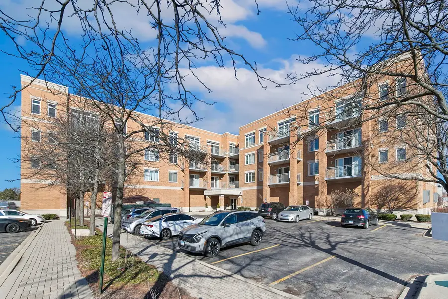 1 S Lincoln Avenue #206, Lombard, IL 60148 - Image #2