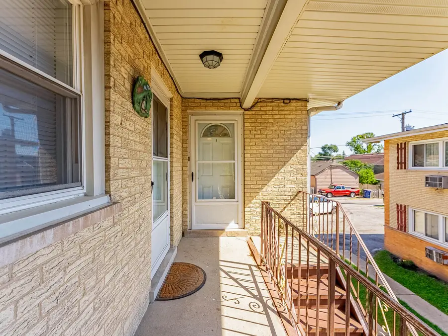 4215 S Harlem Avenue #8, Stickney, IL 60402 - Image #2