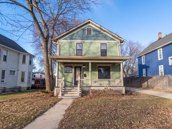 357 W Park Avenue, Aurora, IL 60506