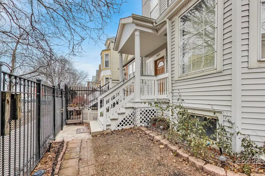 3634 W Dickens Avenue, Chicago, IL 60647 - Image #2