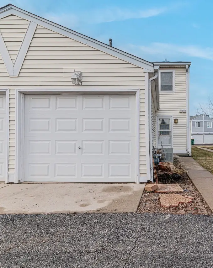 523 Meadow Green Lane, Round Lake Beach, IL 60073 - Image #1