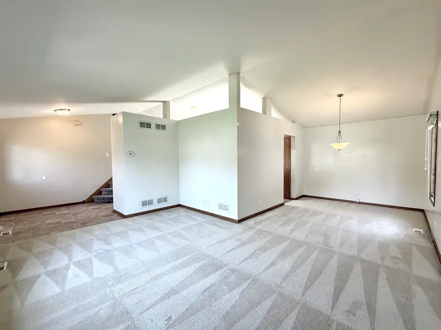 424 E Clark Street, Glenwood, IL 60425 - #3