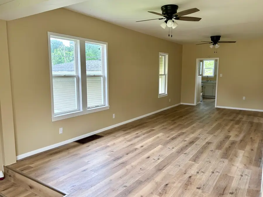 105 W 2nd Street, Spring Valley, IL 61362 - Image #2