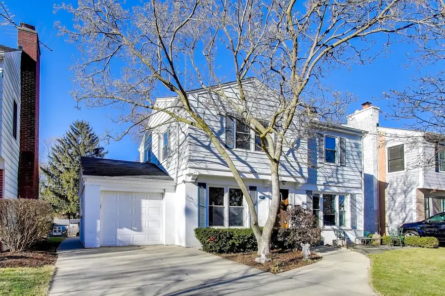 200 S Derbyshire Lane, Arlington Heights, IL 60004 - Image #2