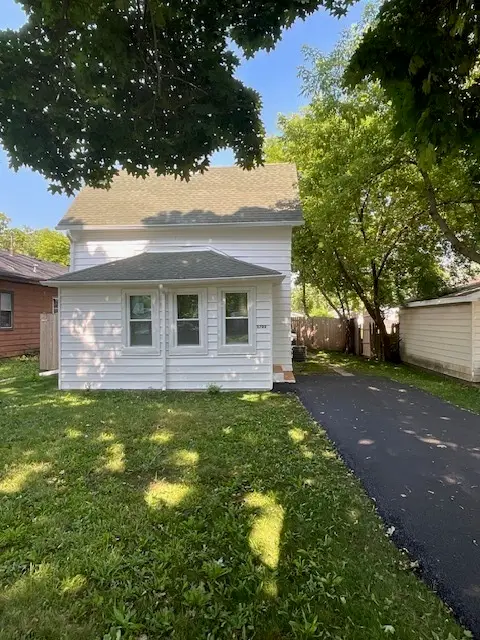 1703 Hermon Avenue, Zion, IL 60099