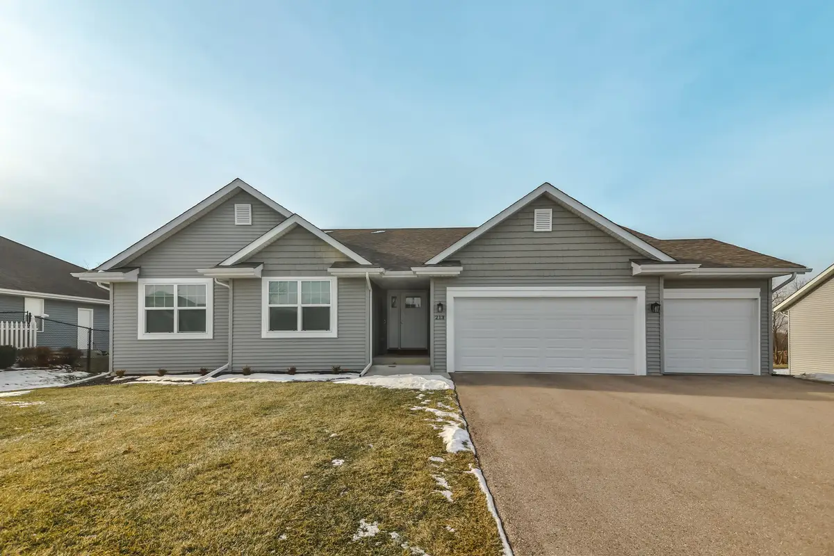 213 English Oak Lane, Poplar Grove, IL 61065 - Image #1