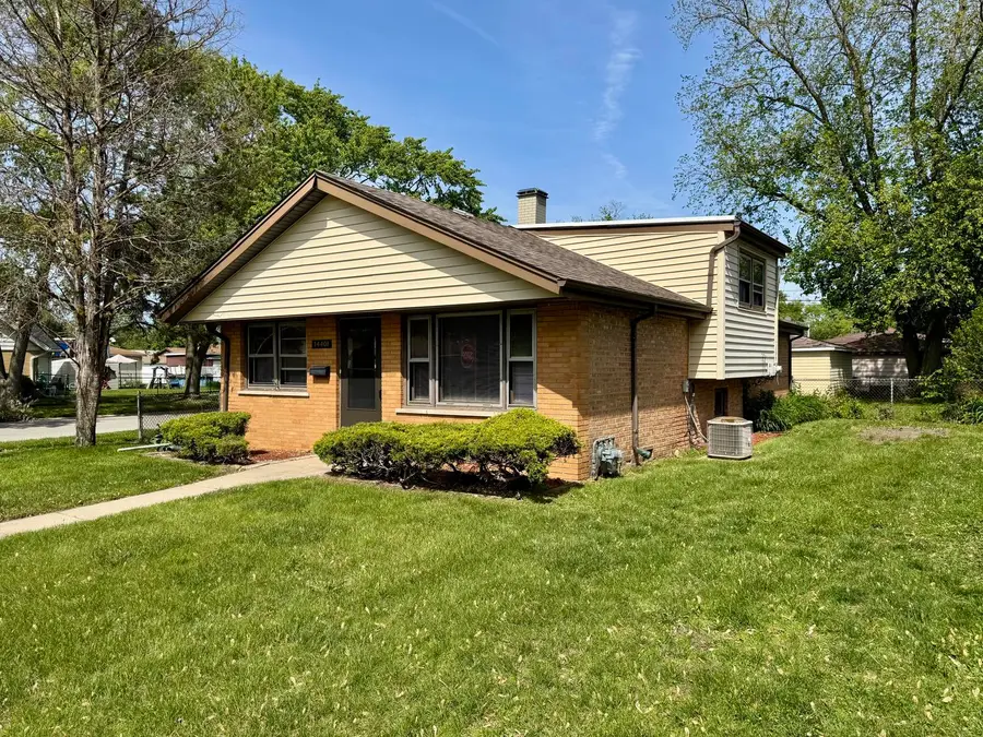 14401 Kolin Avenue, Midlothian, IL 60445 - #2