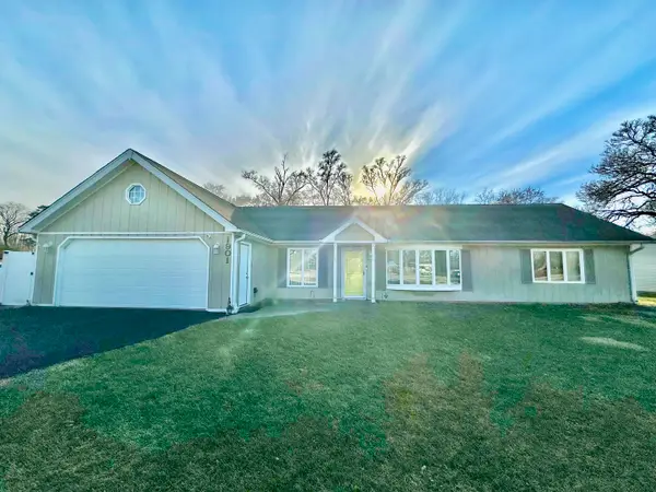 1901 W 56th Street, La Grange Highlands, IL 60525