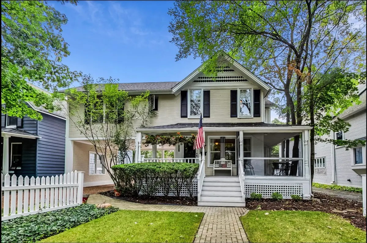 236 E Prospect Avenue, Lake Bluff, IL 60044 - Image #1