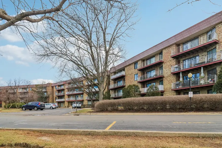 5450 Astor Lane #104, Rolling Meadows, IL 60008 - Image #2