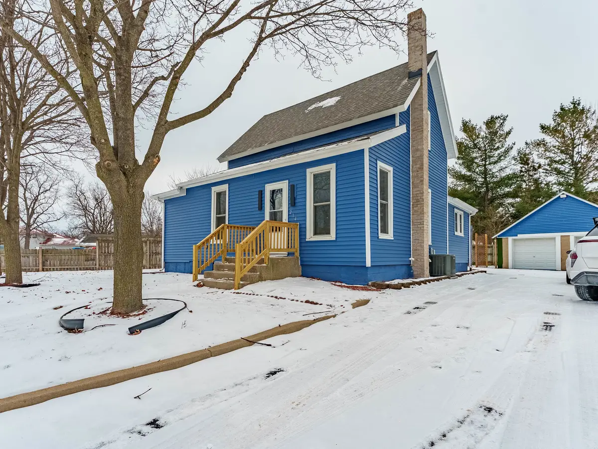 214 S Prospect Street, Marengo, IL 60152 - Image #1