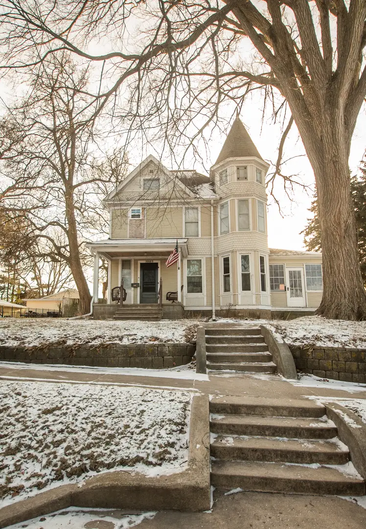 1023 S Peoria Avenue, Dixon, IL 61021 - Image #2