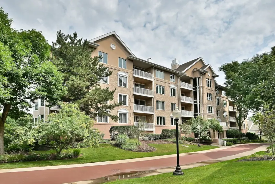 1745 Pavilion Way #502, Park Ridge, IL 60068 - Image #3