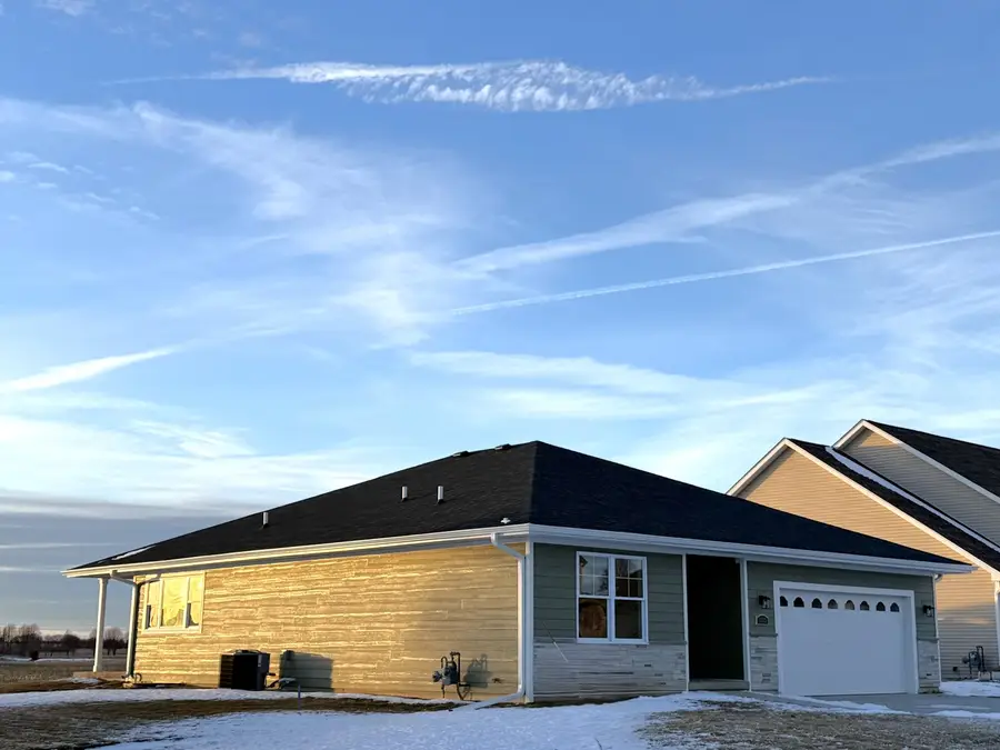 1923 Summerfield Lane, Bourbonnais, IL 60914 - Image #2