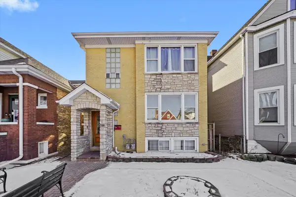 4913 W Warwick Avenue, Chicago, IL 60641