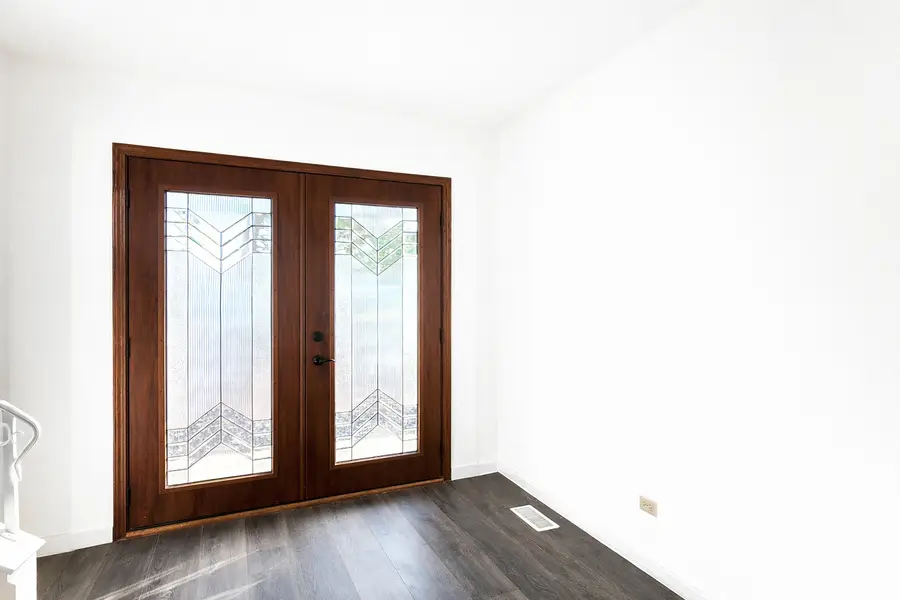 1360 Devonshire Lane, Hoffman Estates, IL 60169 - #3