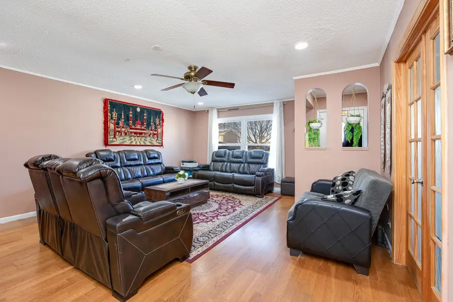 Address Withheld By Seller, Hanover Park, IL 60133 - Image #3