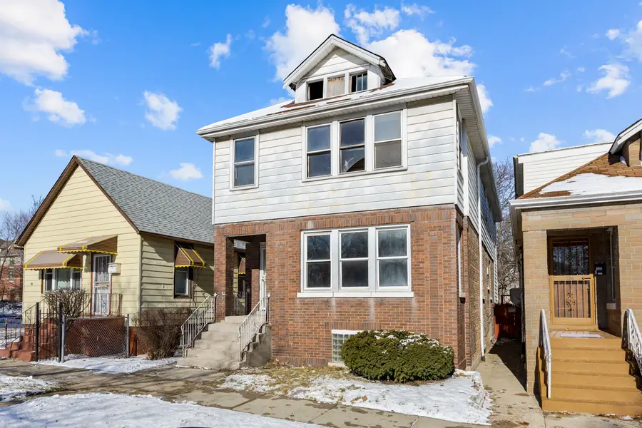118 E 105th Street, Chicago, IL 60628 - #2