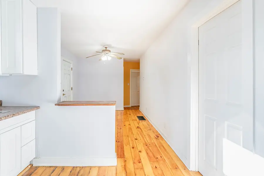 8111 S Muskegon Avenue, Chicago, IL 60617 - Image #3