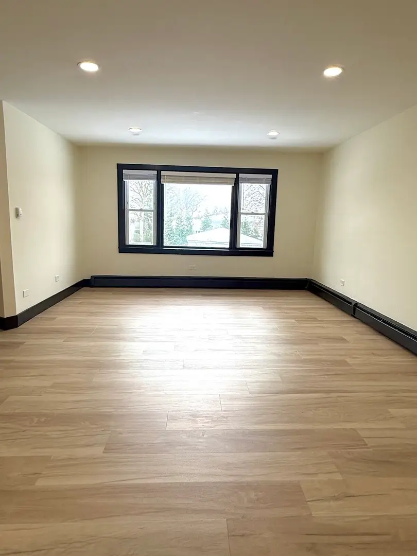 1115 E Algonquin Road #20, Arlington Heights, IL 60005 - Image #3