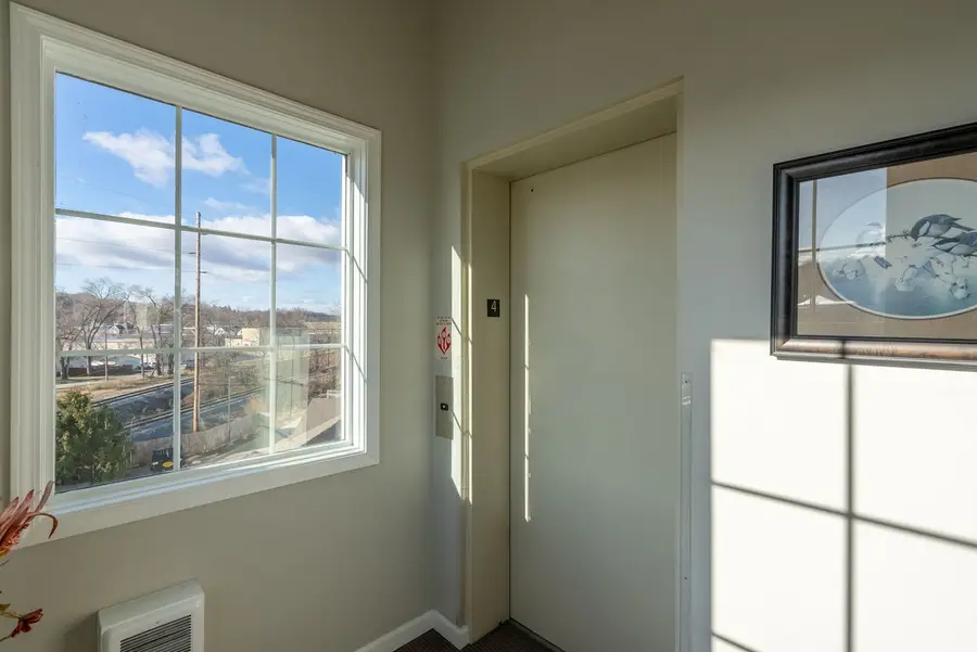 4036 River Drive #4036, Moline, IL 61265 - Image #3