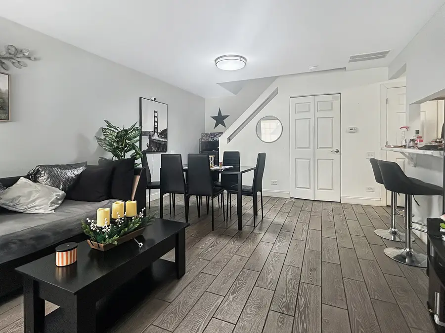 345 Gregory Street, Aurora, IL 60504 - Image #3