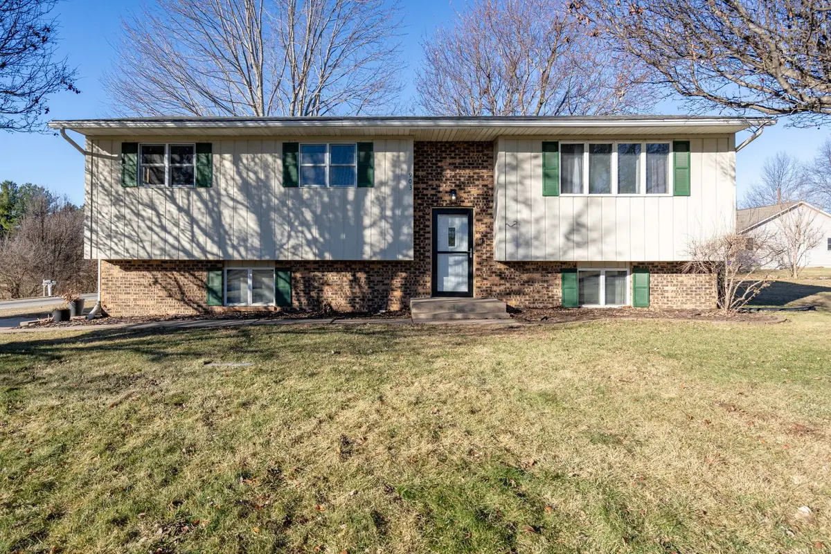 903 17th Street, Viola, IL 61486 - #1