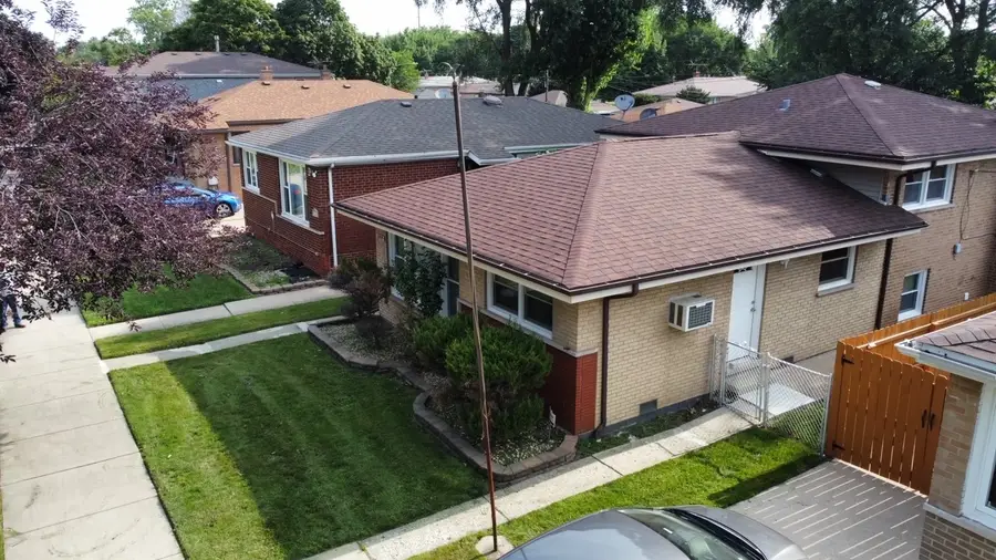 12919 S Escanaba Avenue, Chicago, IL 60633 - #2