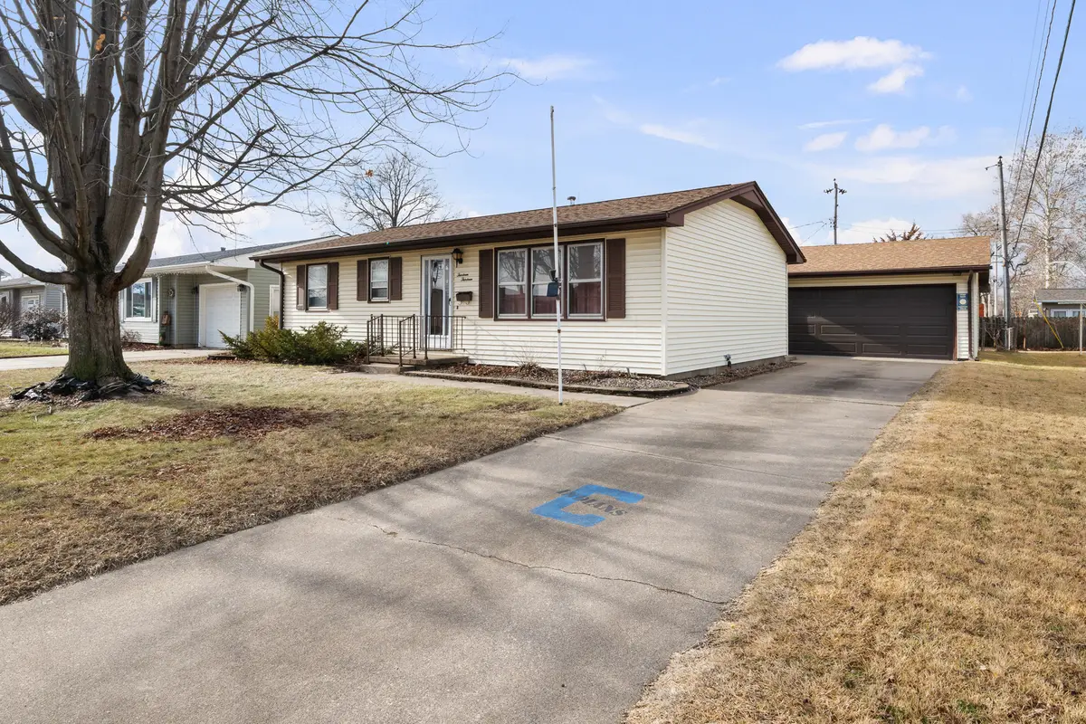 1313 Blackhawk Lane, Camanche, IA 52730 - Image #1