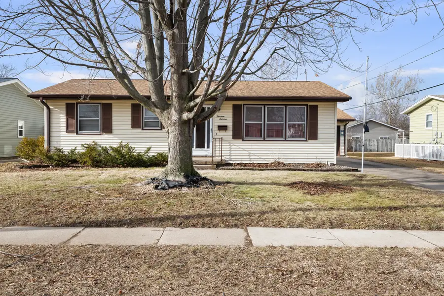 1313 Blackhawk Lane, Camanche, IA 52730 - Image #2