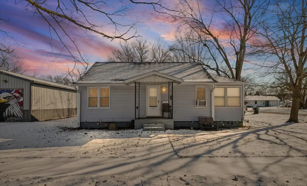 600 N Taft Street, Paxton, IL 60957 - #1