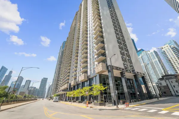 400 E Randolph Street #2225, Chicago, IL 60601