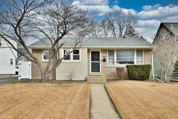 465 W Verret Street, Elmhurst, IL 60126